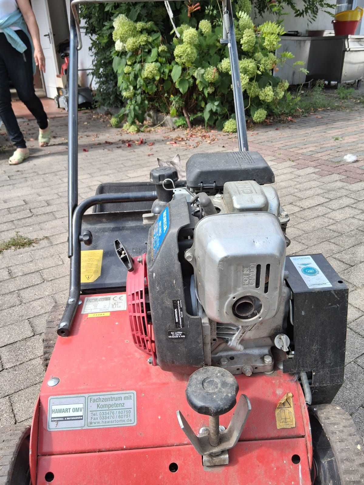 Wertykulator spalinowy do trawy mało używany w bdb stanie Silnik Honda