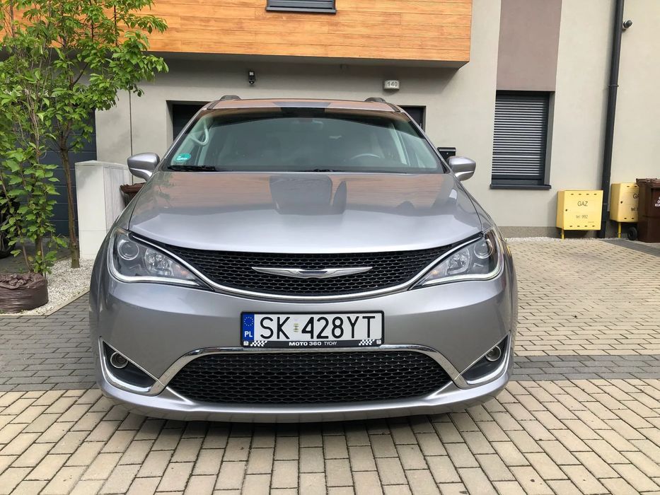 Chrysler Pacifica 8 osobowy Mega wygodny samochód rodzinny- zapraszam