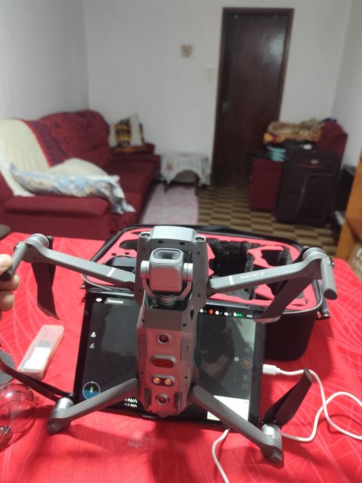 Drone DJI mavic 2 pro,com três baterias