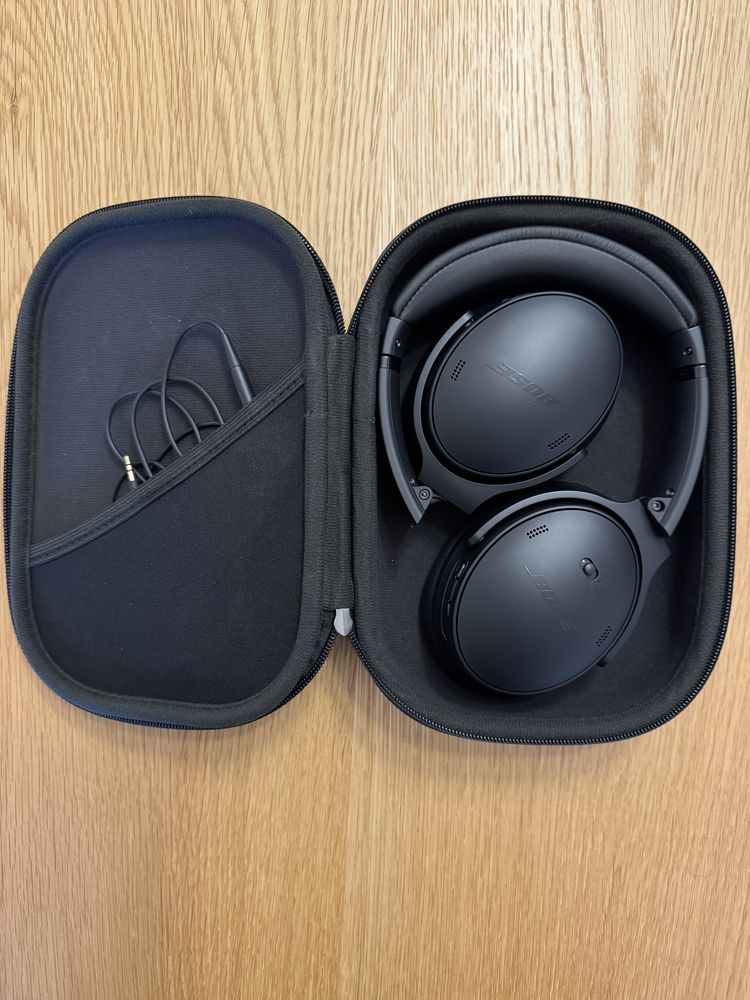 Auscultadores Bose Noise Cancelling Bluetooth QuietComfort