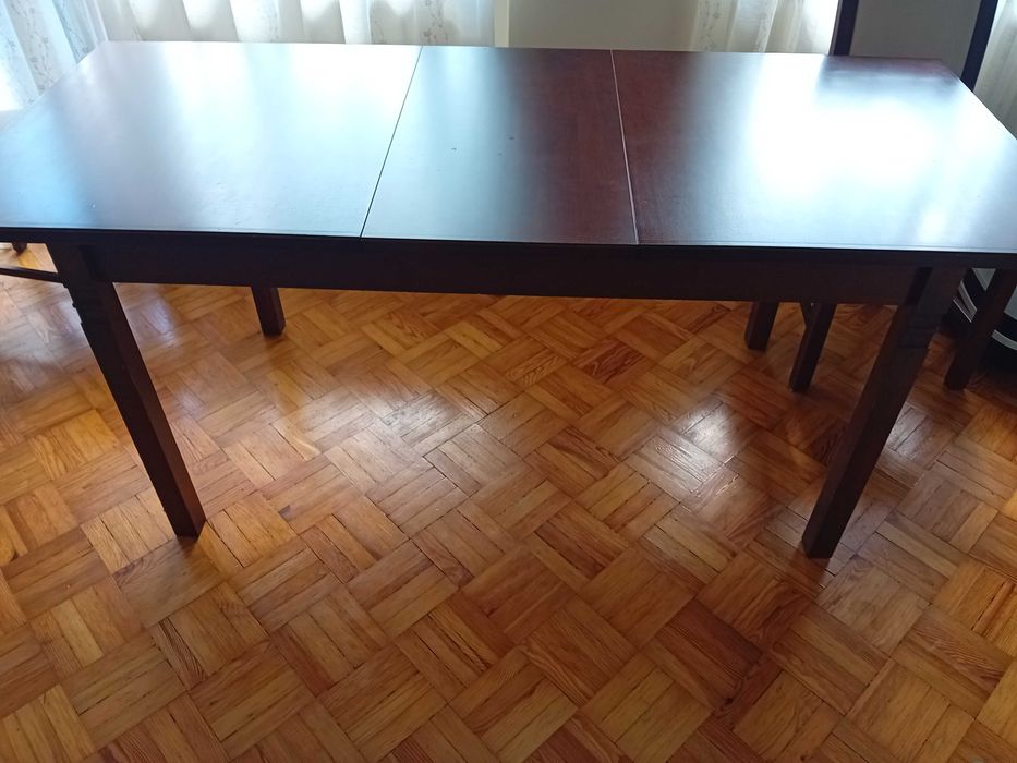 Stół drewniany rozkładany