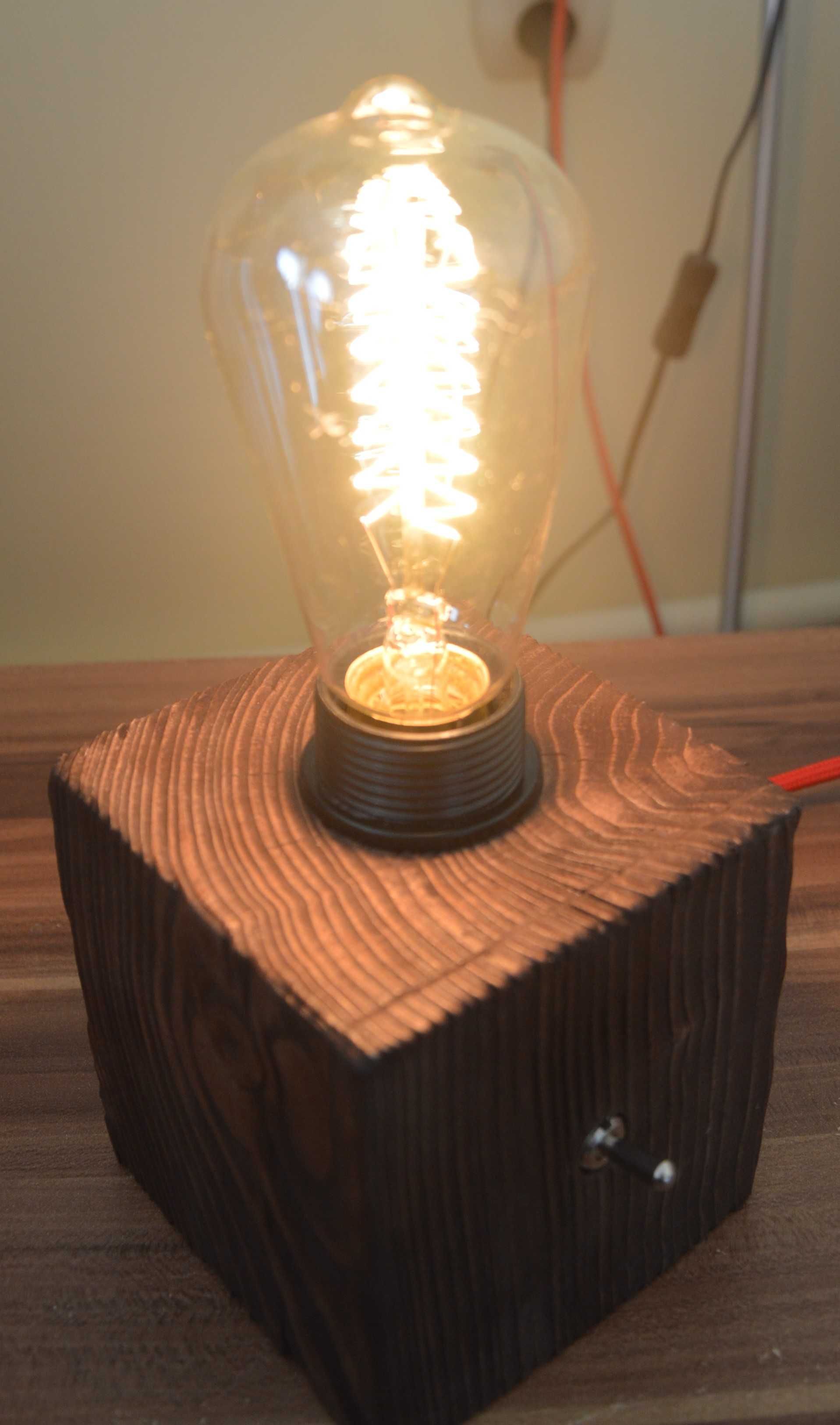 Lampka nocna LOFT