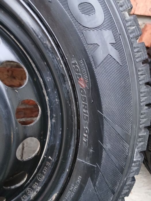 Шини р.15 з дисками