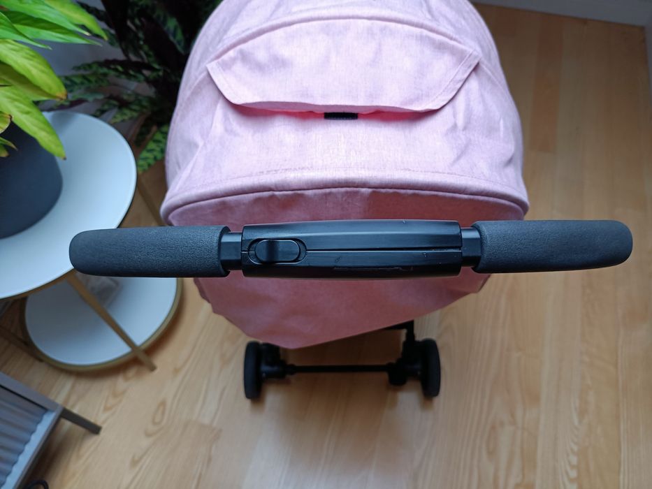 Wózek spacerowy Kinderkraft Indy różowo szary