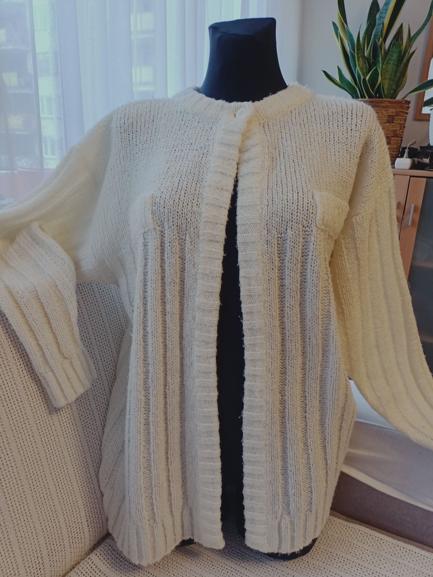 Elegancki sweter biały XL/XXL