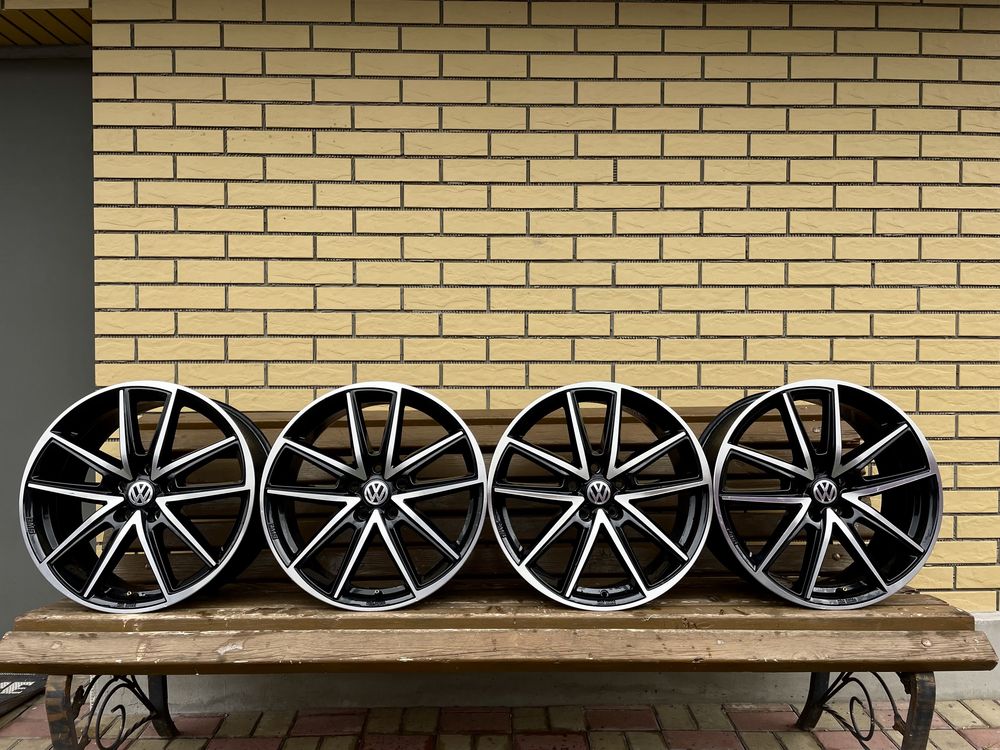 Диски R18 5.112 ET45 гольф пассат шкода а7 тигуан Q3  мерседес с е