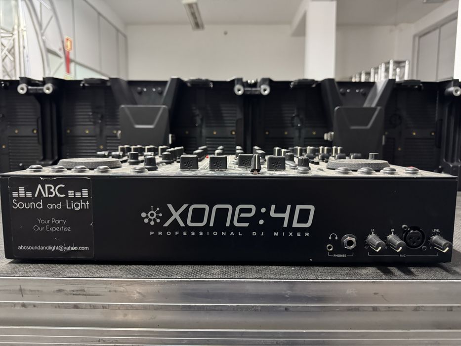 Allen & Heath Xone:4D