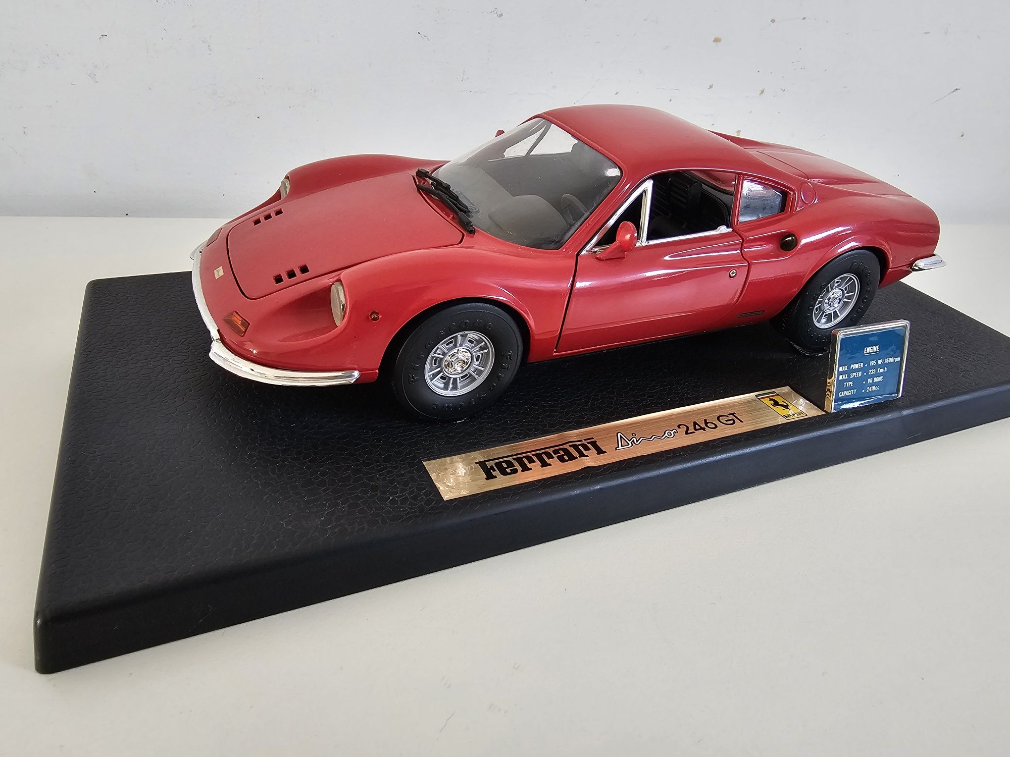 Ferrari Dino 246 GT 1969 MCG 1:18 Model Anson