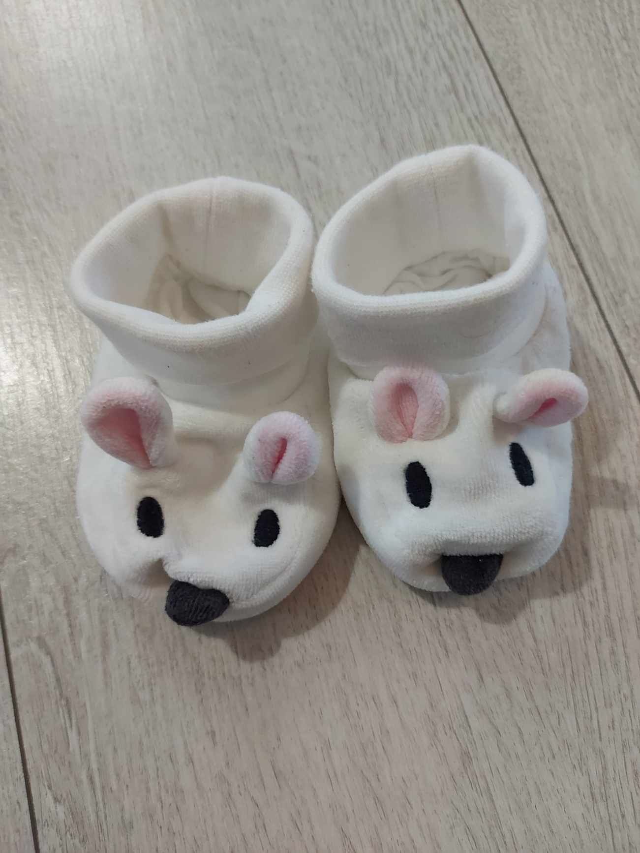 Nowe buciki niemowlęce myszki rozm. 0-6 miesięcy