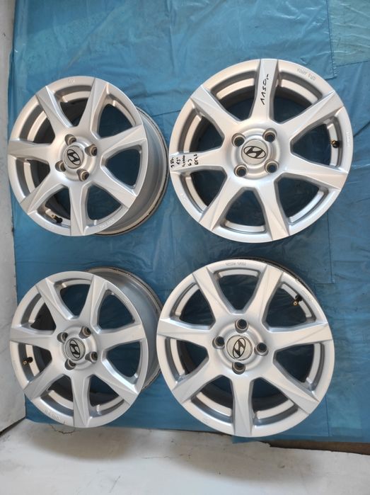 387 Felgi aluminiowe HYUNDAI R 15 4x100 Bardzo Ładne Czujniki