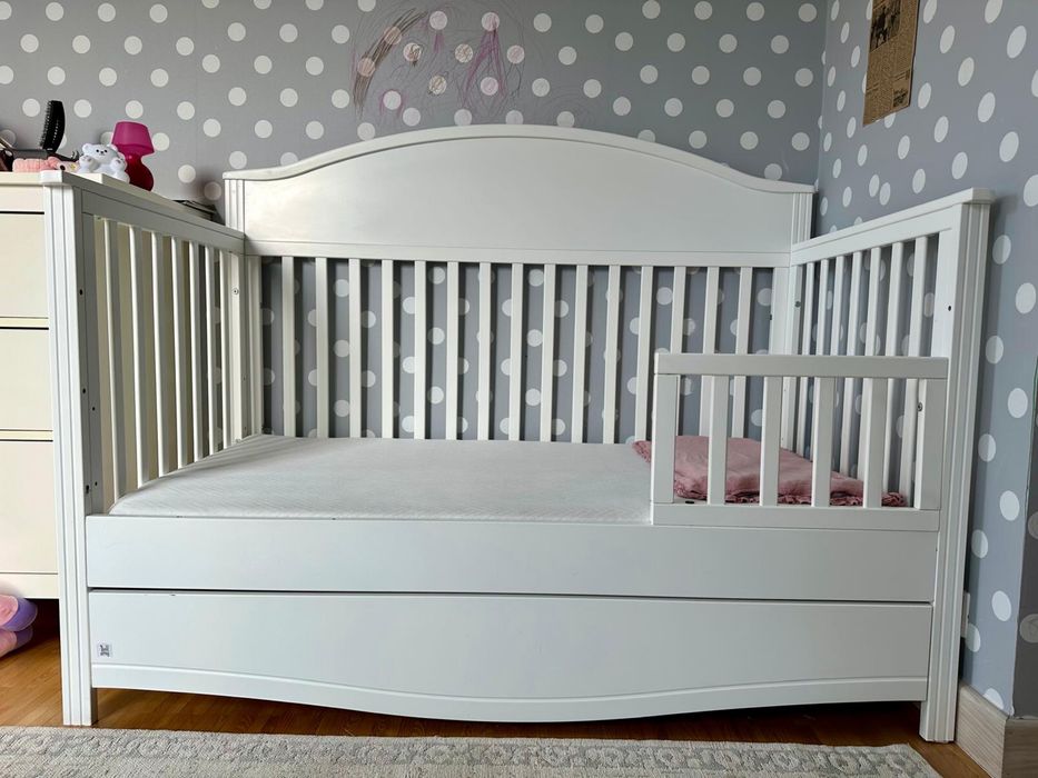Łóżeczko  bellamy good night z materacem 140*70