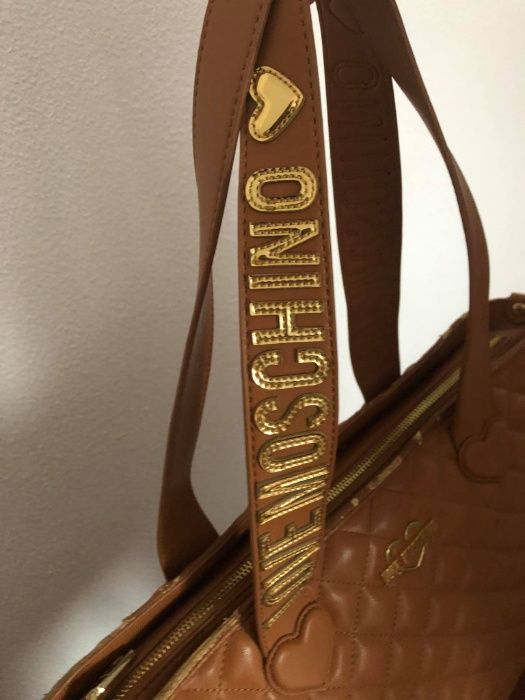 Carteira camel MOSCHINO