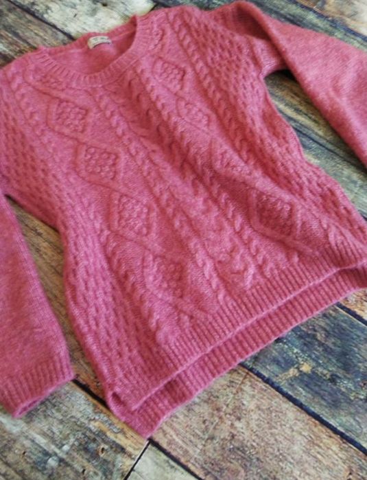Продам свитер от next на девочку 9-11 лет 152 см