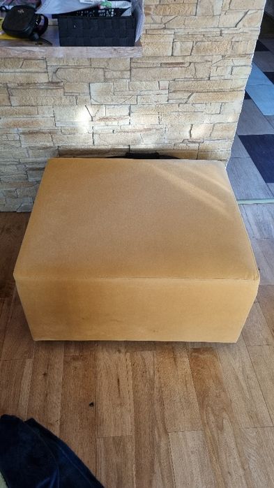 Podnozek w bardzo dobrym stanie