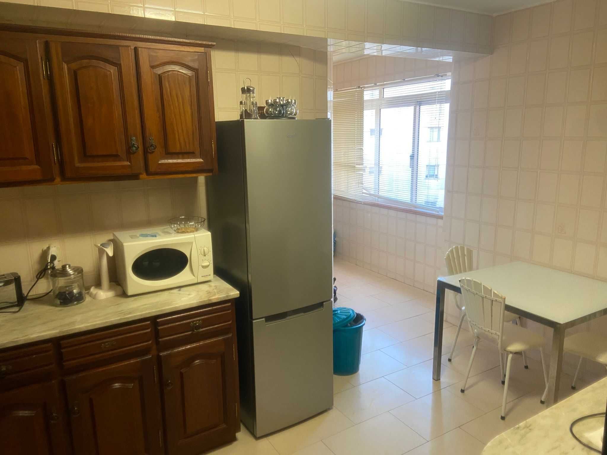 Arredamento T2+1 Mobilado - Av vasco da Gama