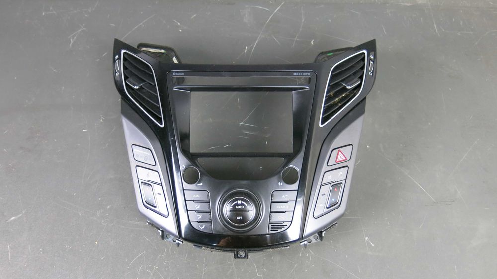 Hyundai I40 konsola środkowa panel sterowanie nawiewem