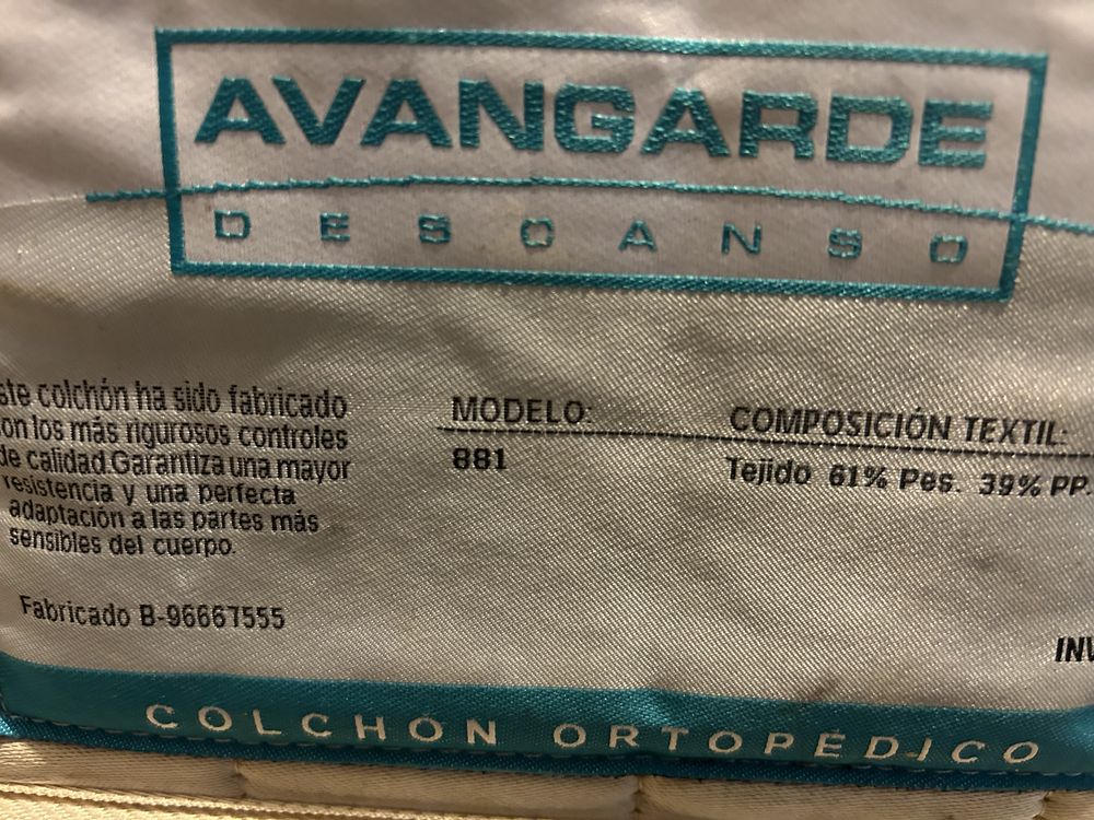Cama de Solteiro em ferro