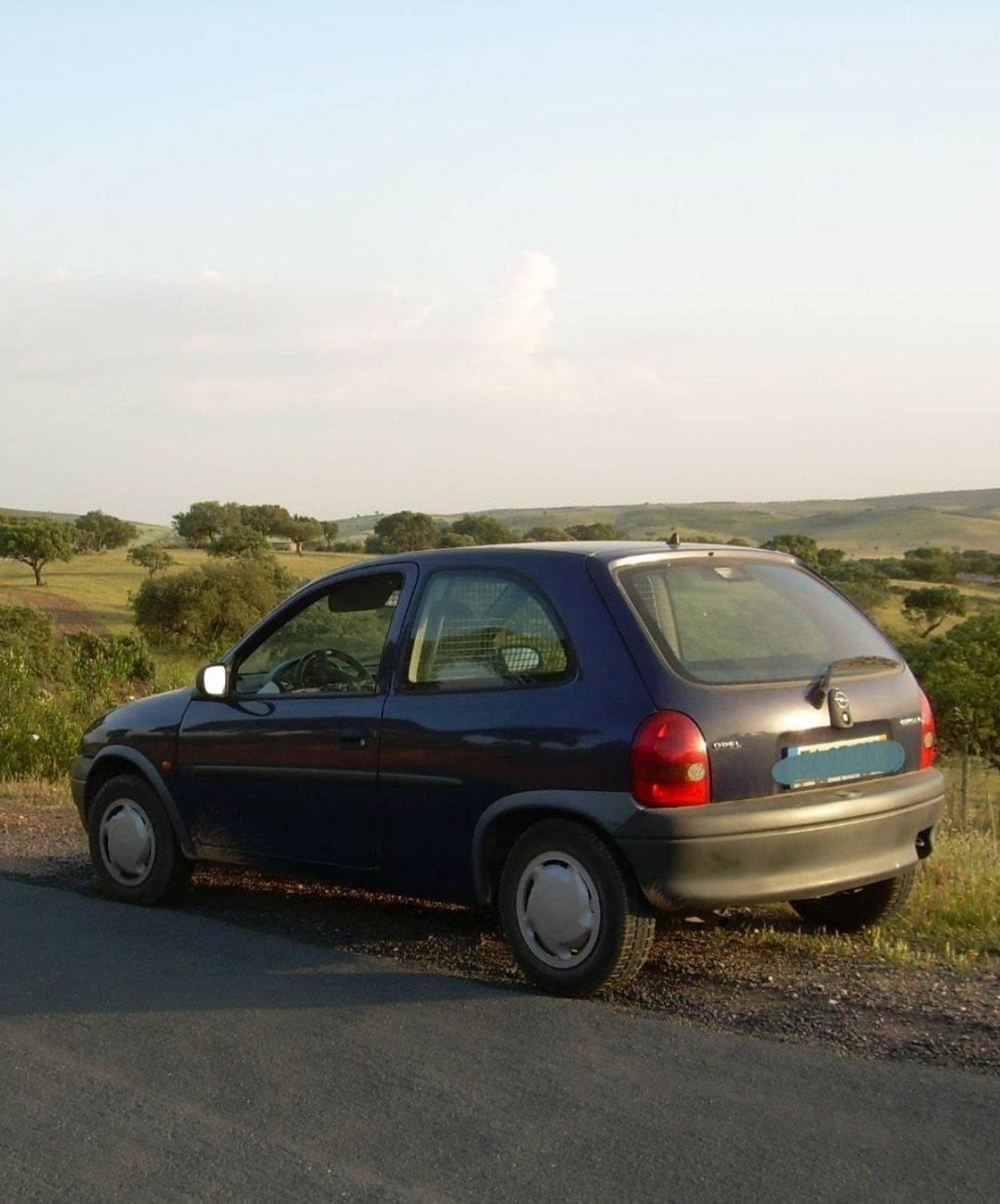 Opel Corsa B 1.7D  Comercial