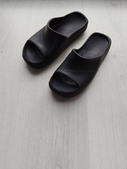 Klapki Jordan - używane 4 razy rozmiar 37