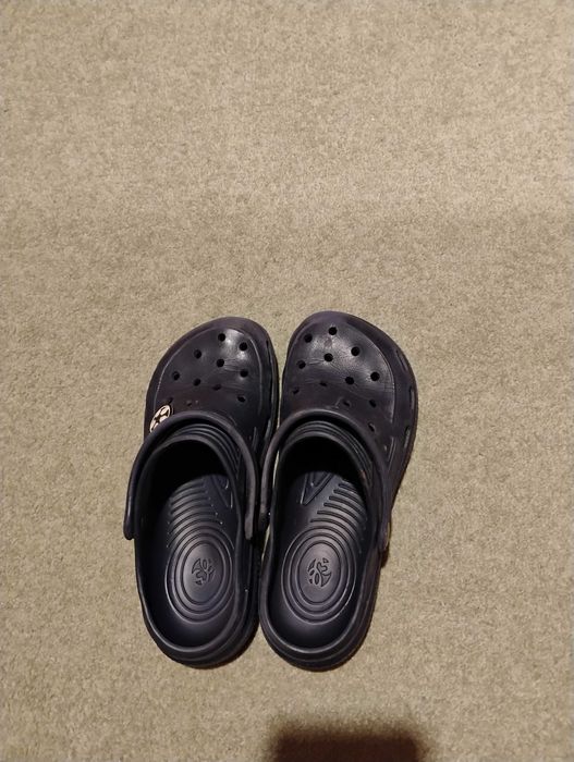 Crocsy produkcji polskiej 35