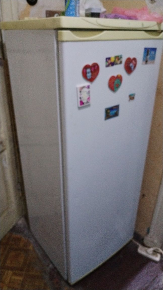 Холодильник робочий недорого звоните поговорим про цену