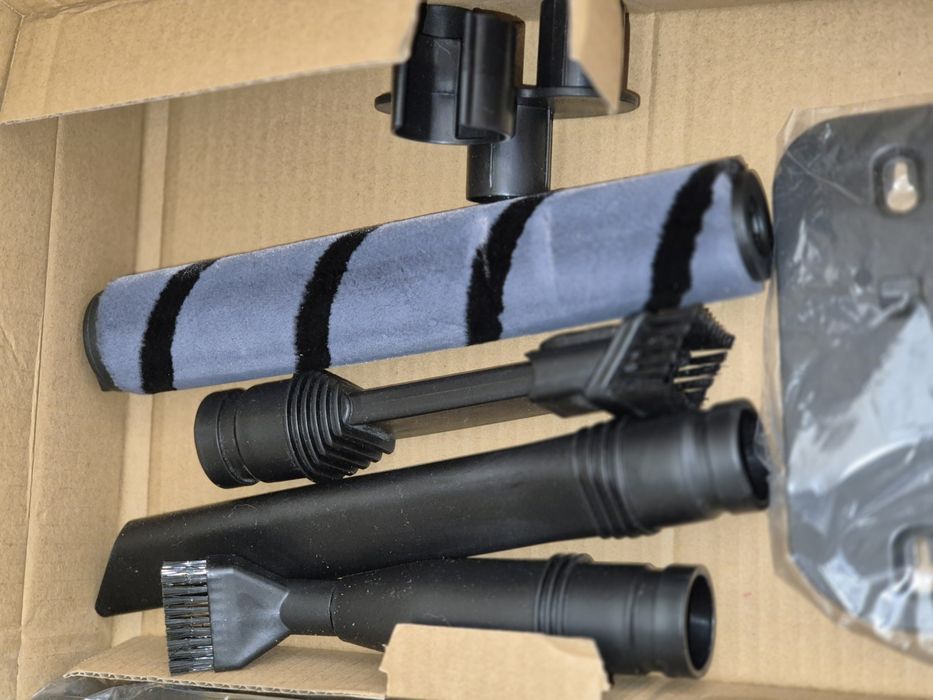 Odkurzacz bezprzewodowy  światło LED