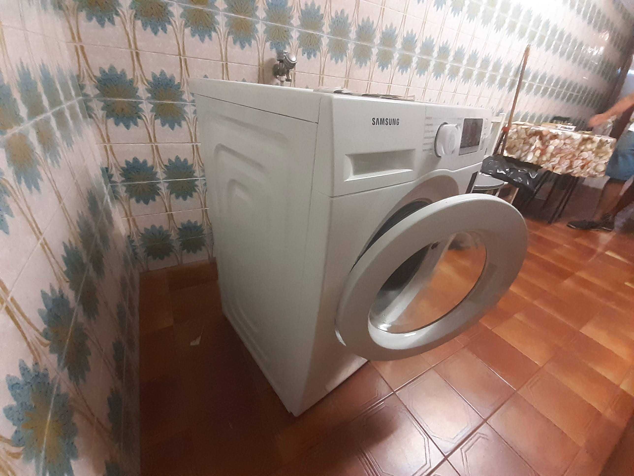 Maquina lavar roupa Samsung, como nova