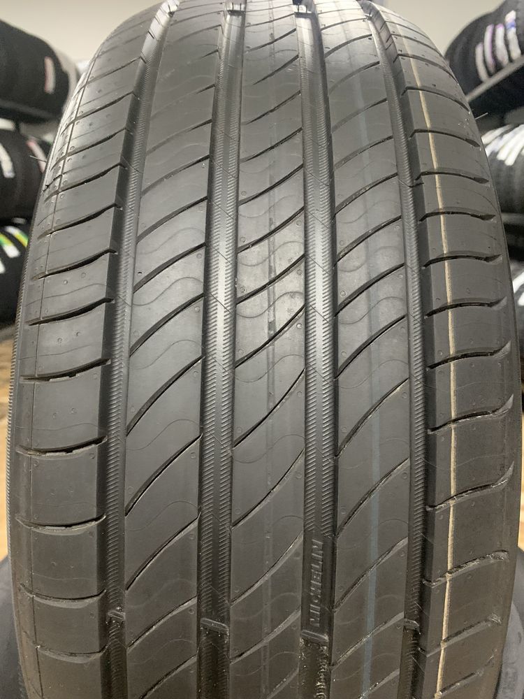 Комплект літніх шин 205/55/16 94V Michelin e-PRIMACY