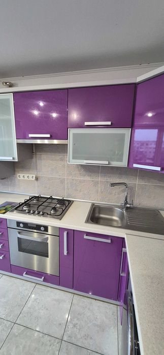 Продам 3-кімнатну квартиру в Шептицькому!