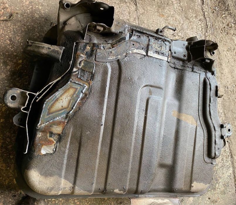 Ремонт паливних баків. Ремонт бензобака.