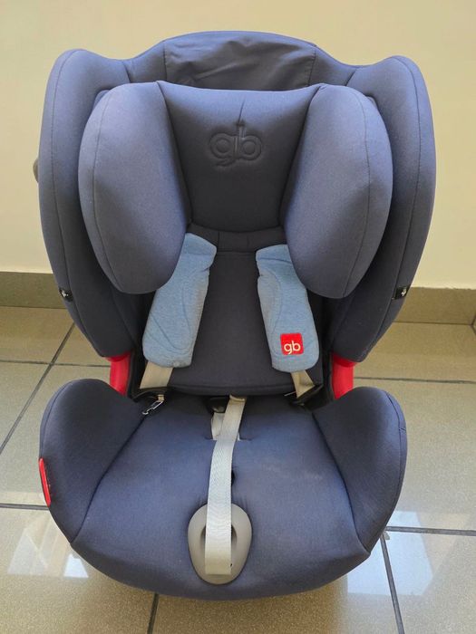 Cadeira Auto GB Gold Uni-All dos 0 aos 12 anos com Isofix e forra