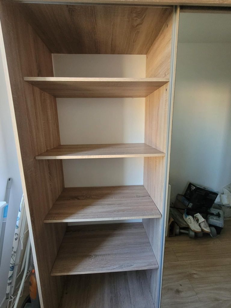 Szafa z lustrem, dwusegmentowa