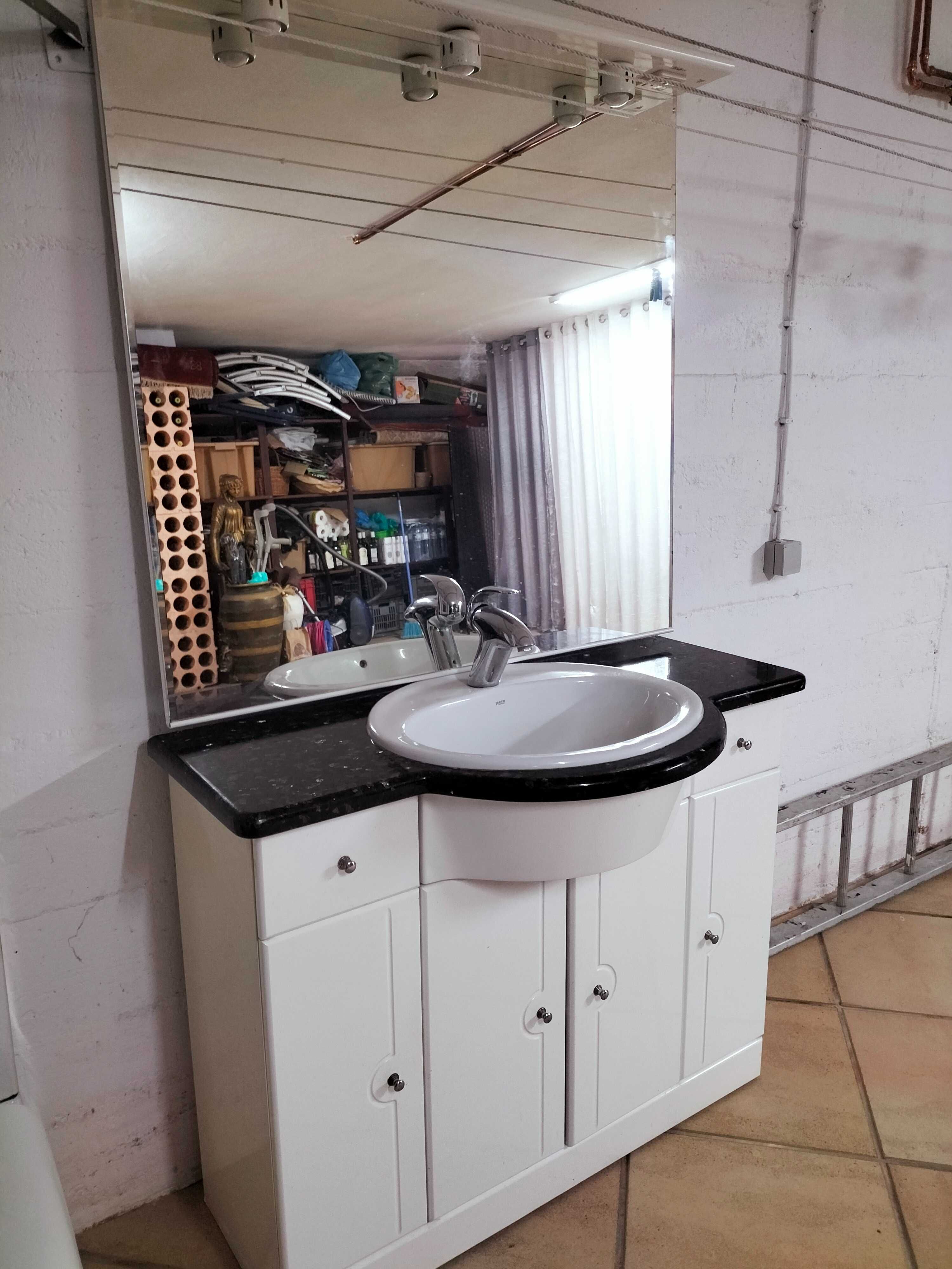 Móvel Casa de Banho como novo