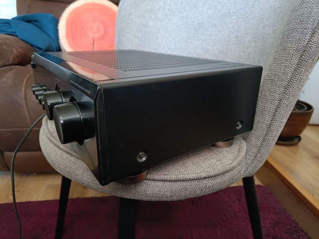 Wzmacniacz zintegrowany Sony TA-FE320R uszkodzony