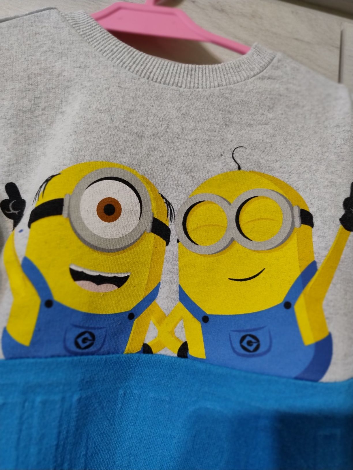 Bluza w Minionki rozmiar 122