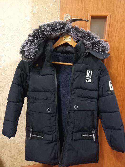 Зимняя куртка ( пальто)