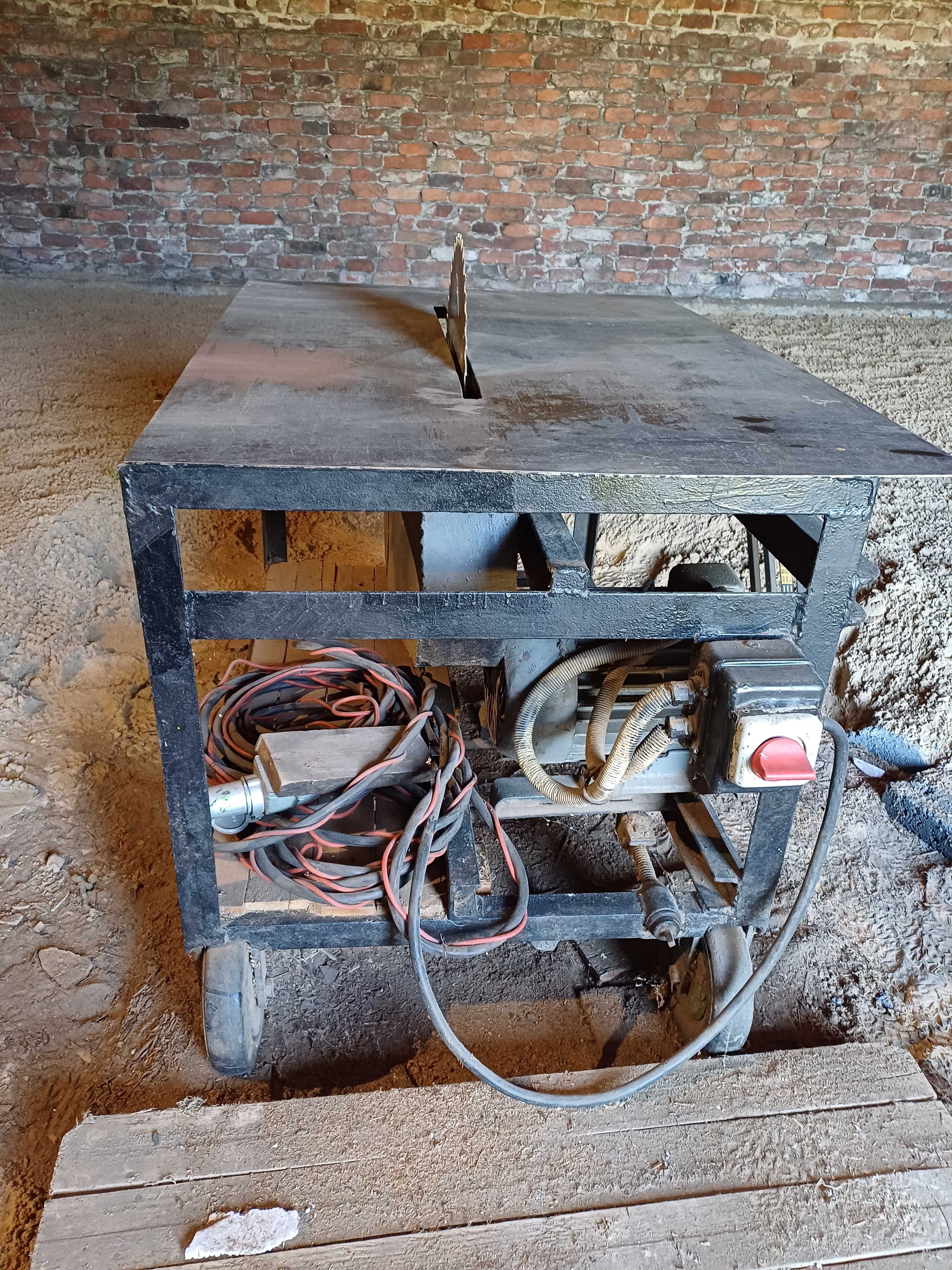 Stołowa pilarka tarczowa (Krajzega 7,5 kW)