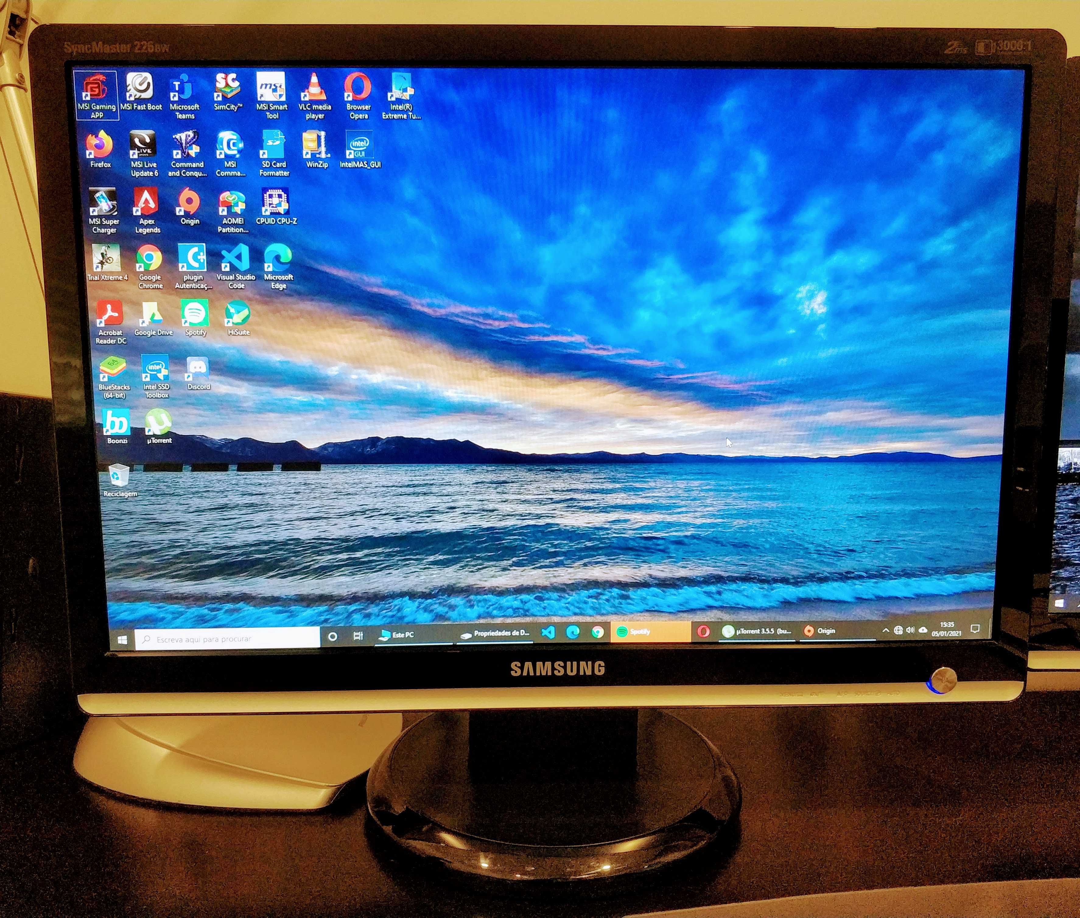 Samsung SyncMaster 226BW 22" 1680 x 1050 LCD Monitor 2ms