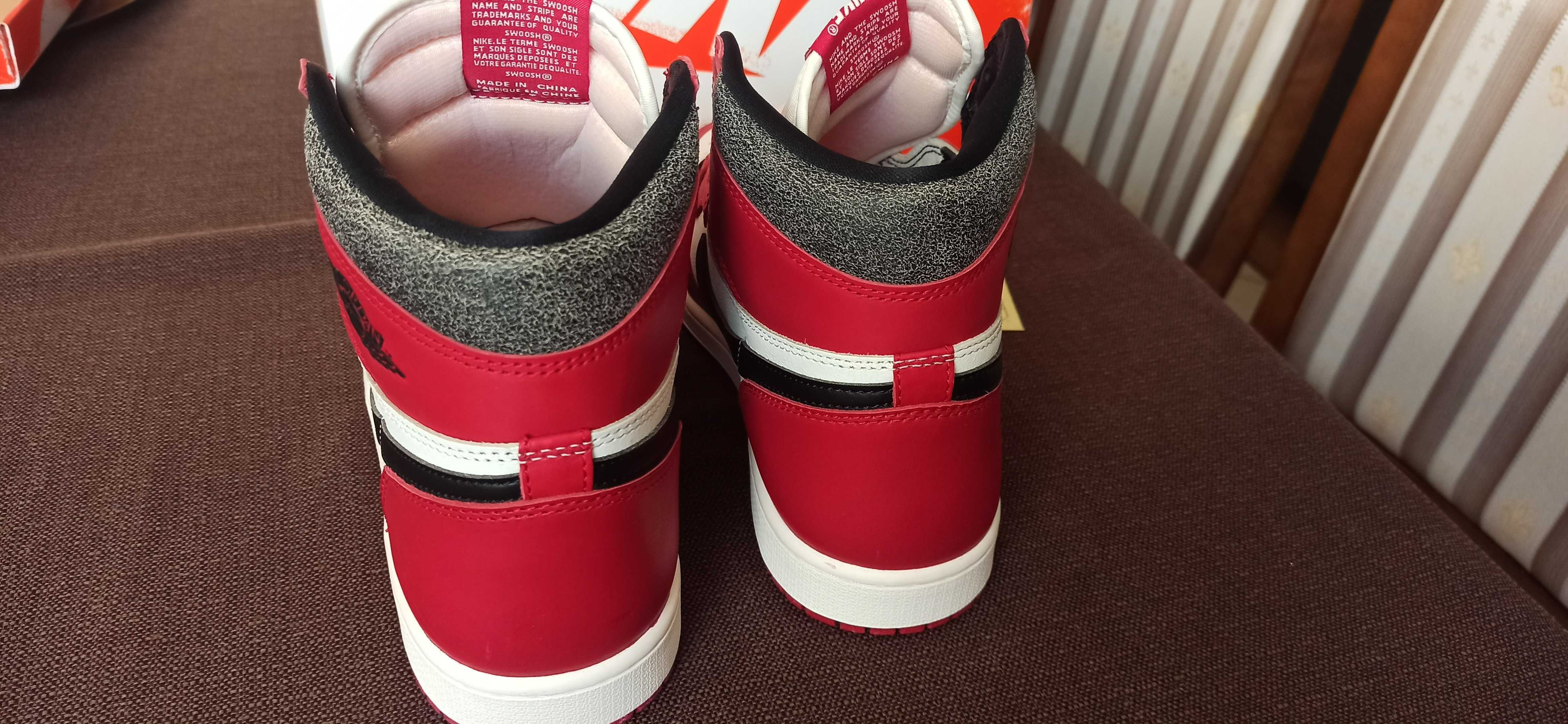 (r. 44,5/ us 10,5) Nike Jordan 1 Retro High OG Chicago Lost and Found