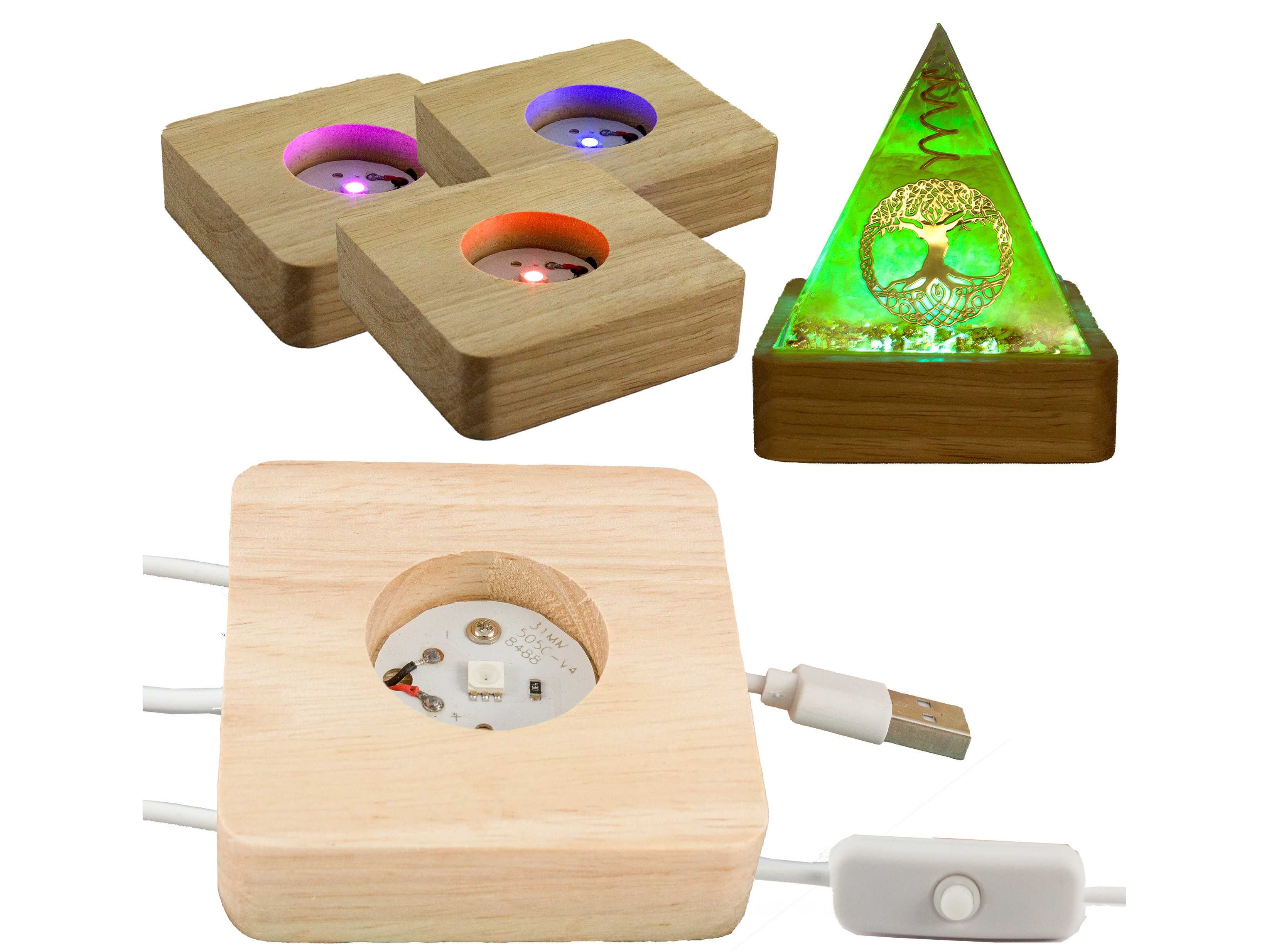 Drewniana Podstawka z Kolorowym Oświetleniem  LED na USB - 7x7 cm