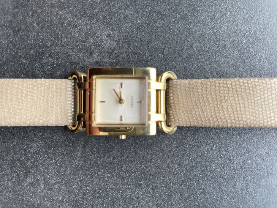 Zegarek GUESS W0152L1