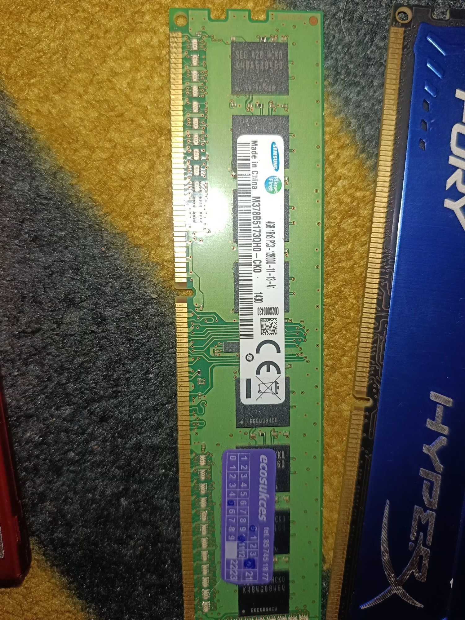 Kości ram ddr3 jedna 4 gb druga 2