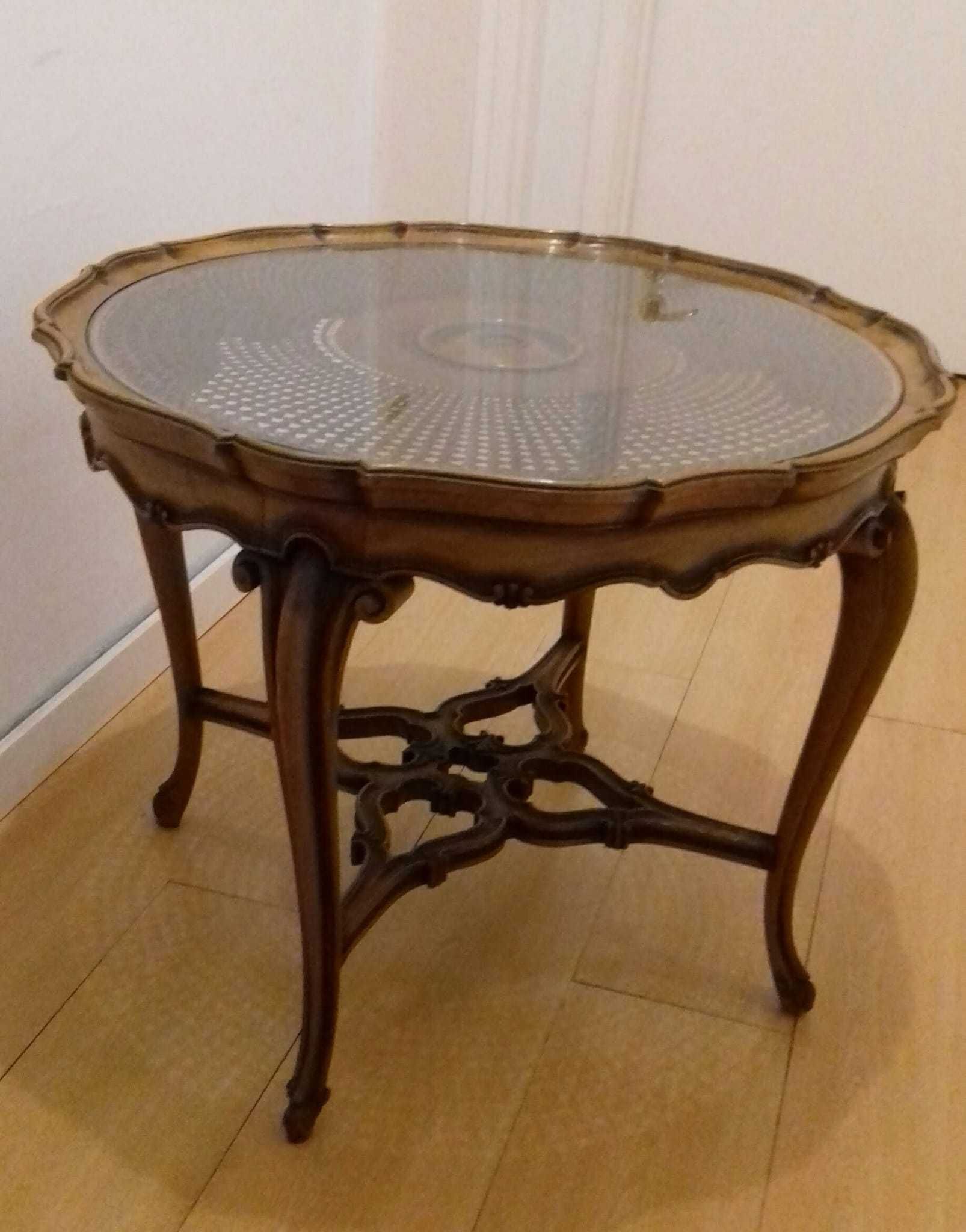 Mesa Antiga com vidro s/ motivo em palhinha