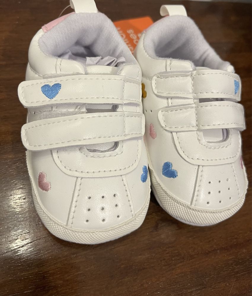 Zapato bebe menina novo