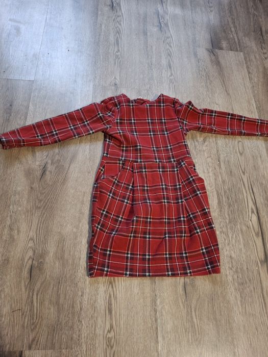 Świąteczna, czerwona sukienka HM 110/116