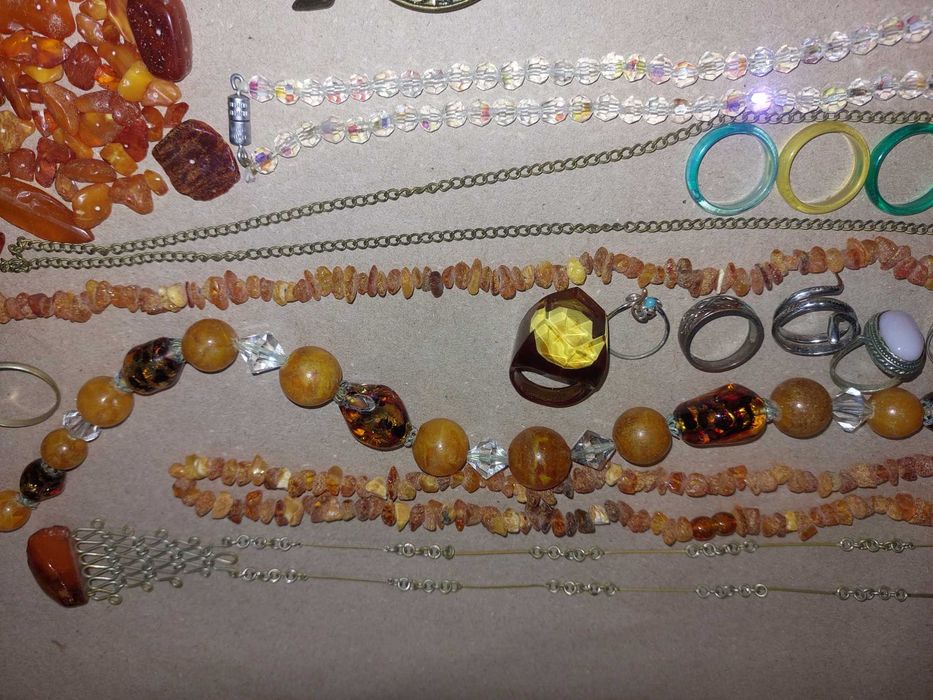 Брошка (кулон, серьги, бижутерия) из СССР.