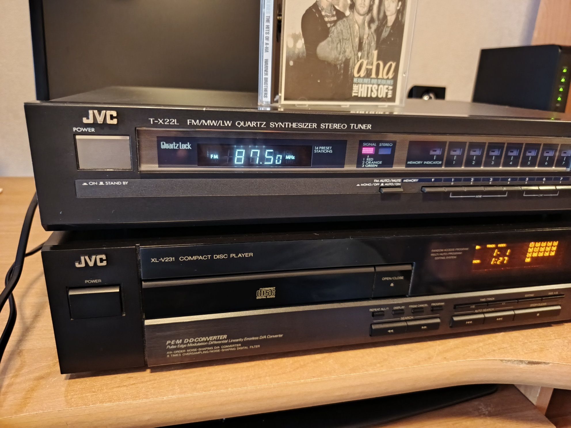 JVC CD xl-v231 , JVC Tuner T-x22L Japan, super stan