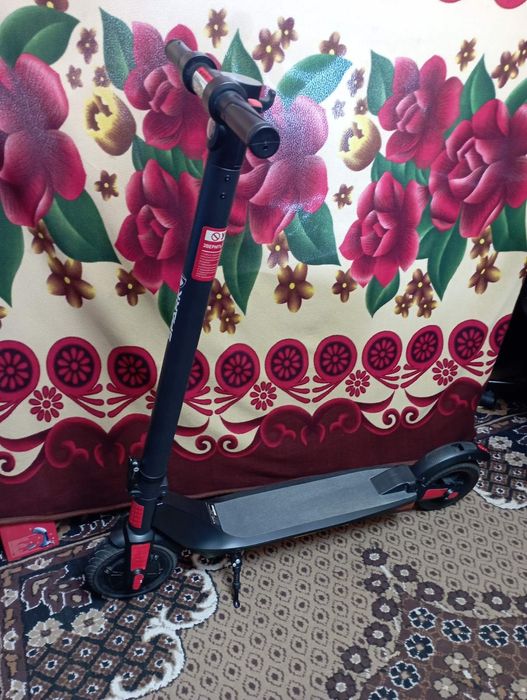 Продам электросамокат