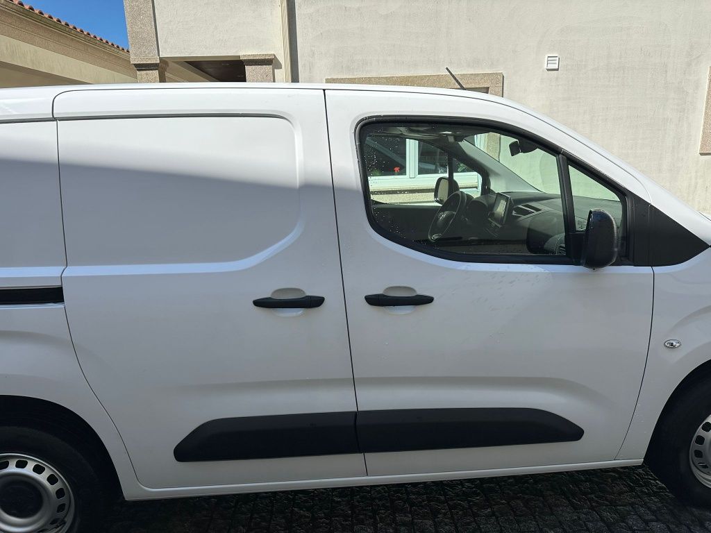 Toyota proace city