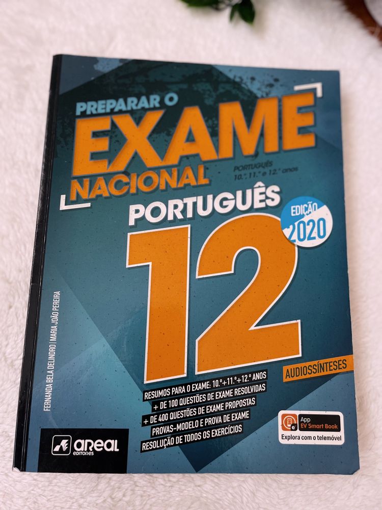 Livro de preparação exame nacional de Português